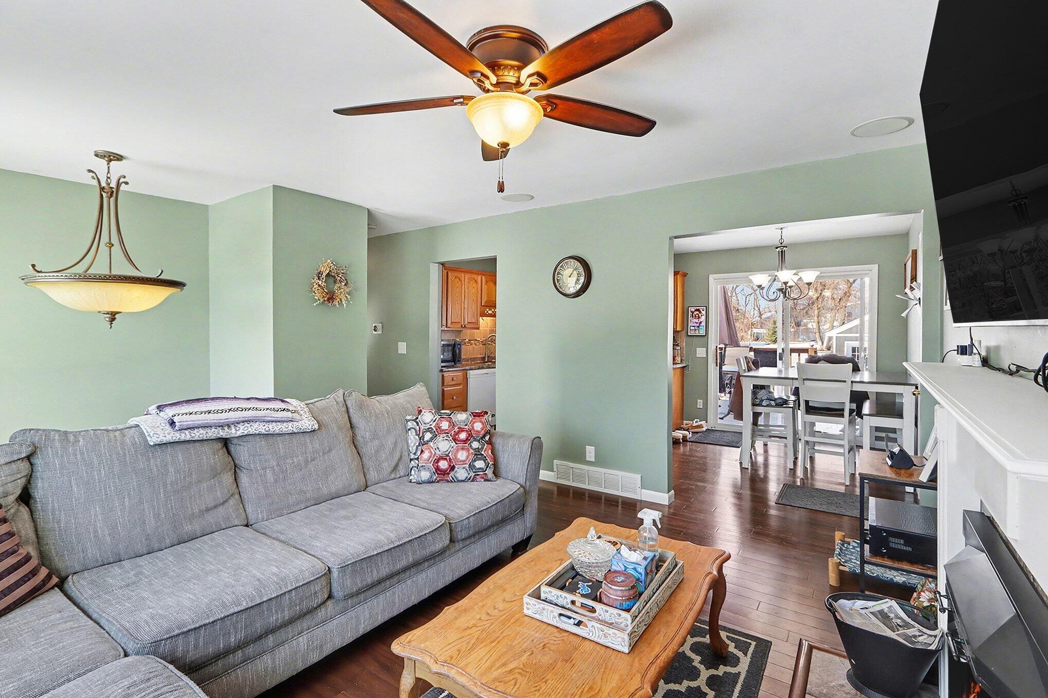 210 Robin Road Middleville, MI 49333 - Photo 12 of 28 Living Room