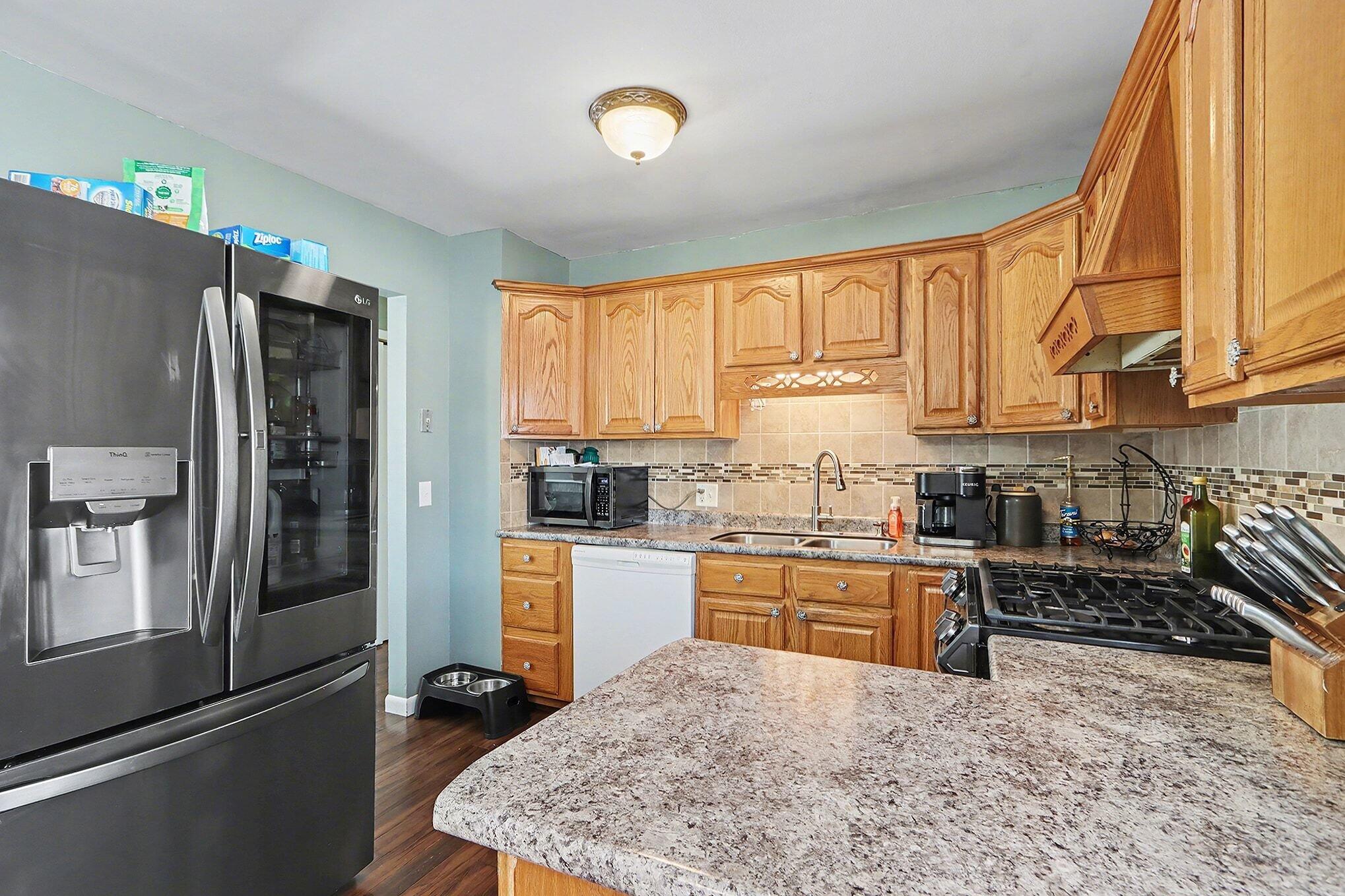 210 Robin Road Middleville, MI 49333 - Photo 8 of 28 Kitchen