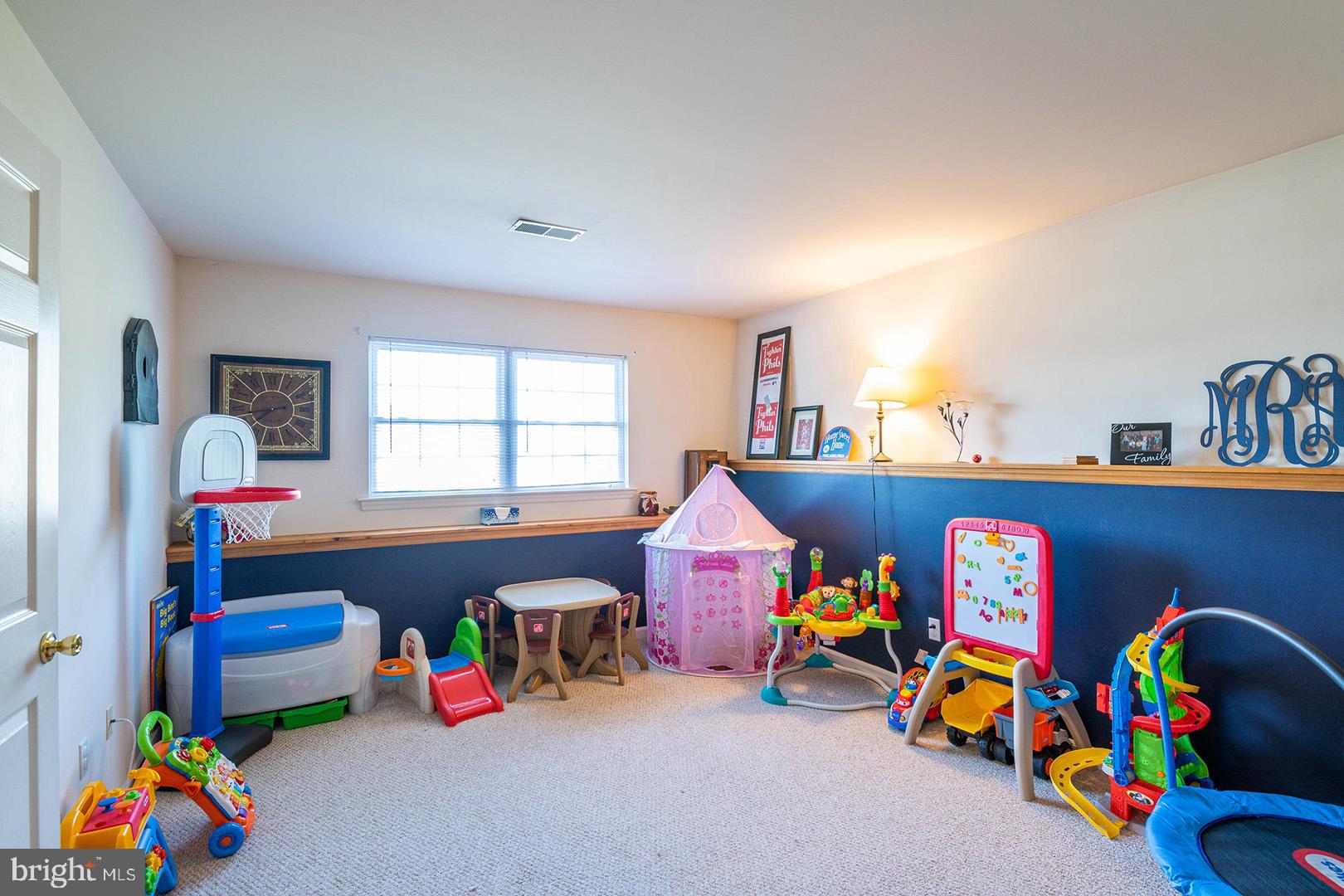 4430 Hillside Road Reading, PA 19606 - Photo 19 of 24 Gallery Image 19