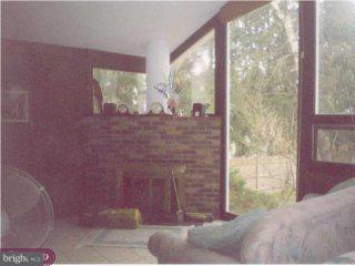 10 Brooktree Road Hightstown, NJ 08520 - Photo 3 of 6 Gallery Image 3