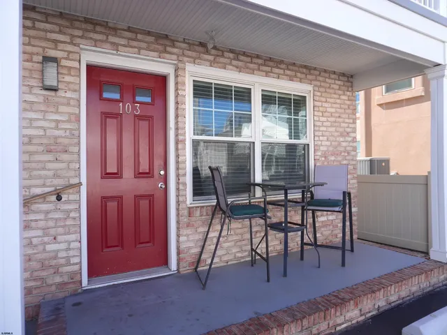 $2,300 | 9211 Atlantic Avenue, Unit 103, Margate City, NJ 08402