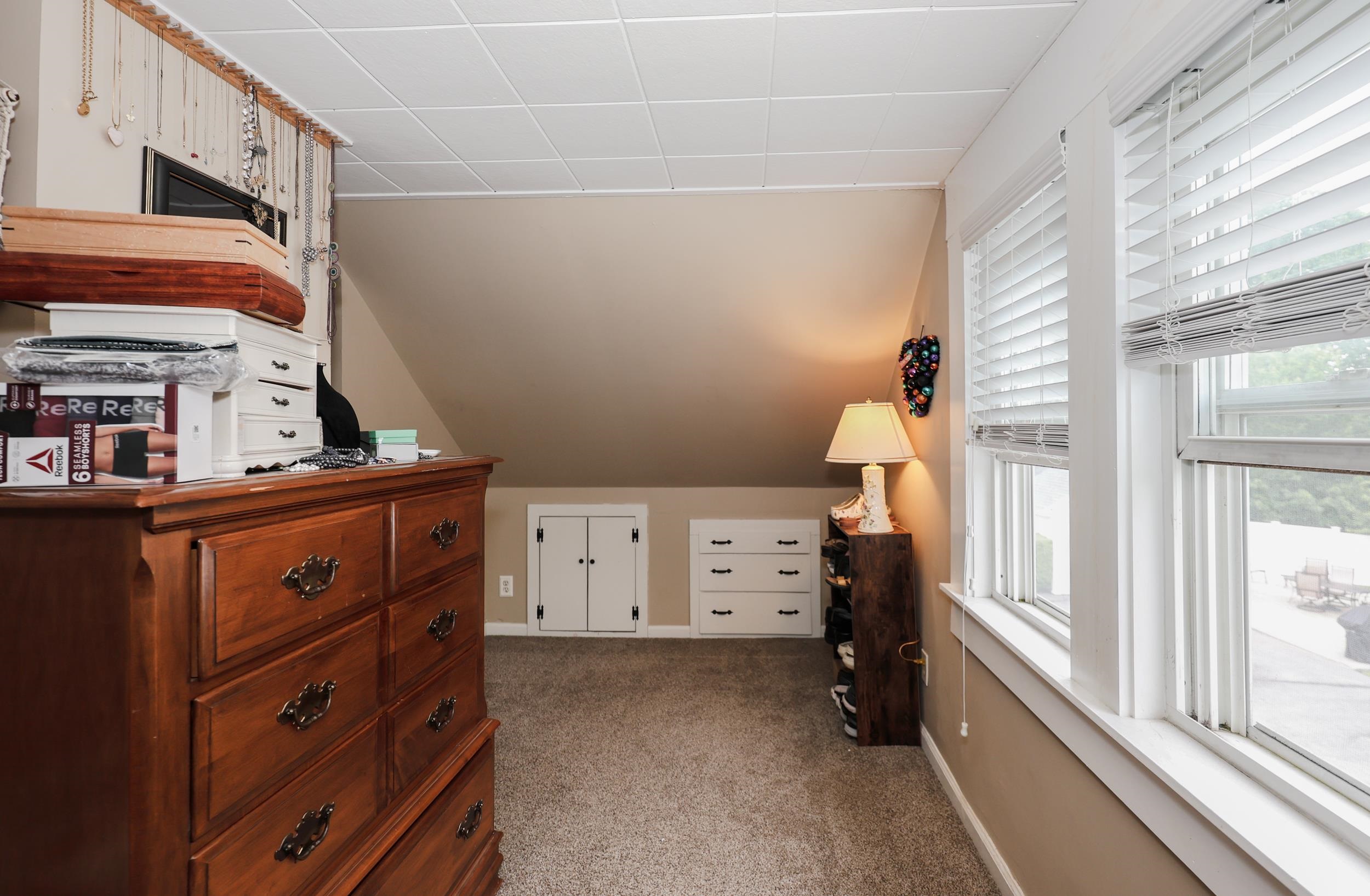 864 Cilley Road Manchester, NH 03103 - Photo 32 of 33