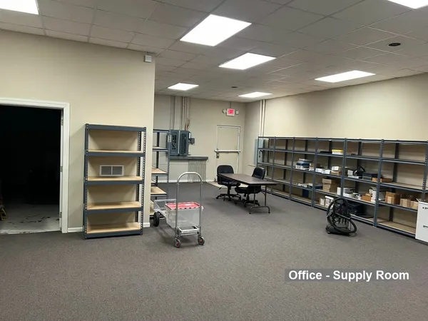 $650,000 | 127 West Taylor Street, Grant Park, IL 60940