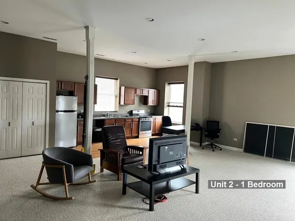 $650,000 | 127 West Taylor Street, Grant Park, IL 60940