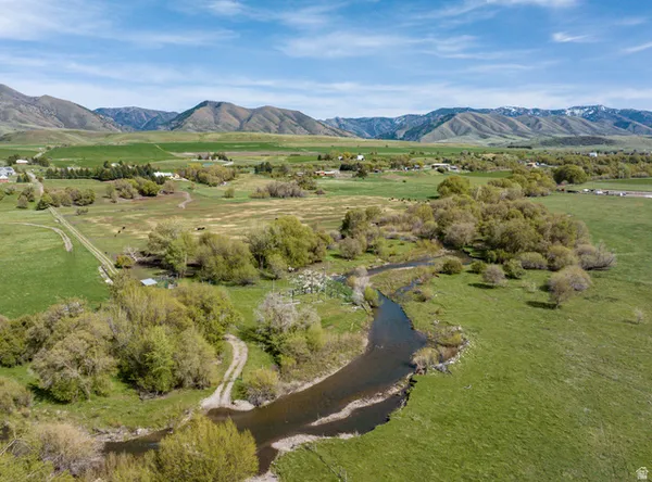 $1,800,000 | 9800 South S Highway, Paradise, UT 84328
