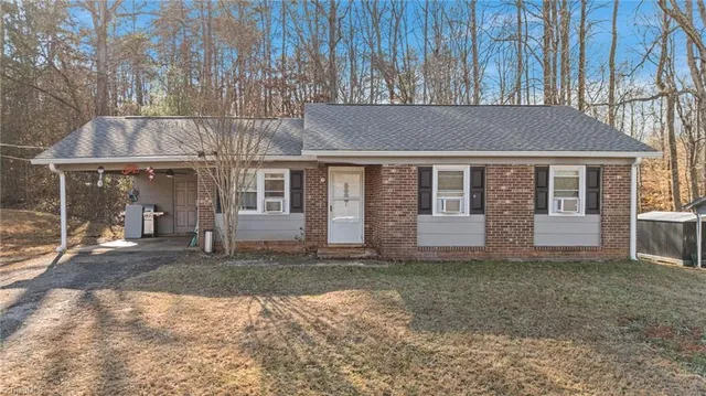 $195,000 | 220 Mountview Drive, Mocksville, NC 27028