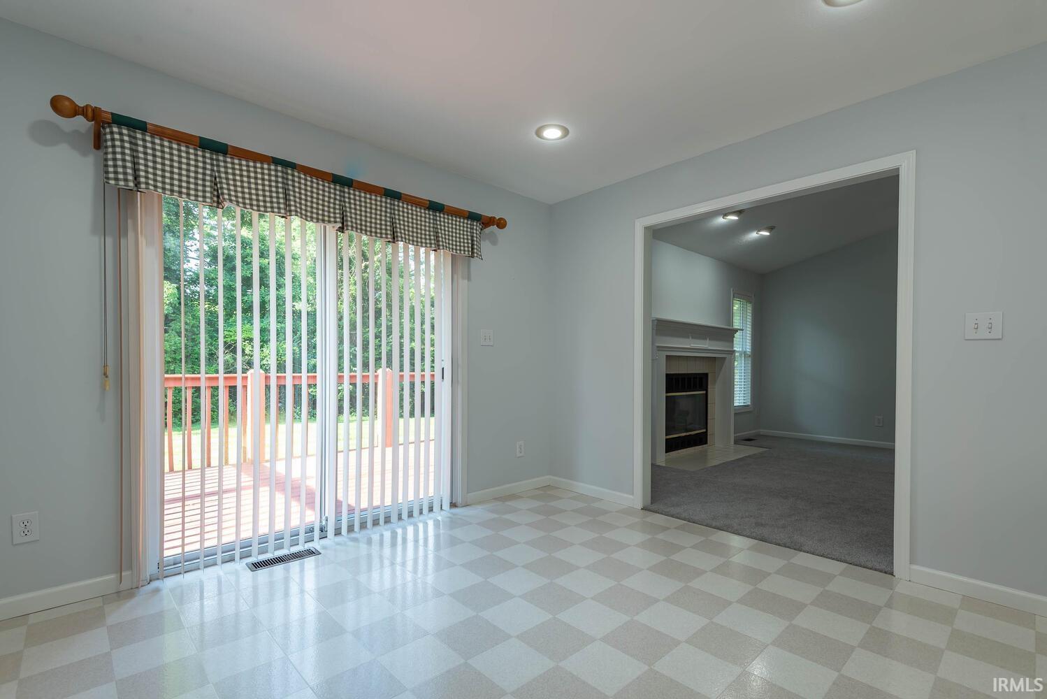 4514 East Compton Boulevard Bloomington, IN 47401 - Photo 9 of 27