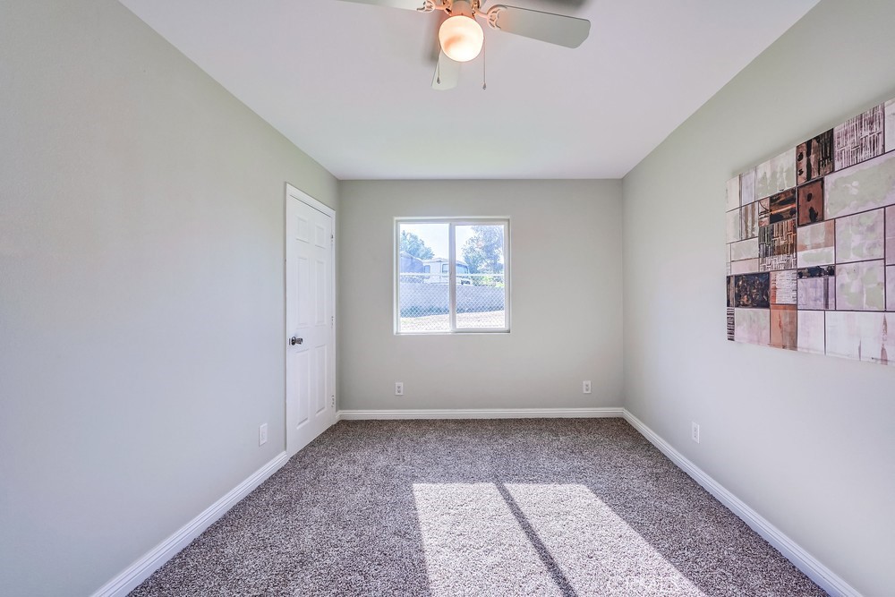 5510 Bushnell Avenue Riverside, CA 92505 - Photo 18 of 23 a big room with windows and closet