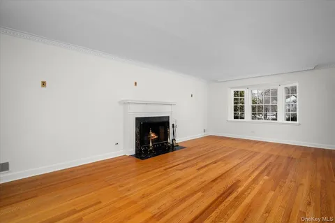 $1,449,000 | 2 Homer Avenue, Larchmont, NY 10538