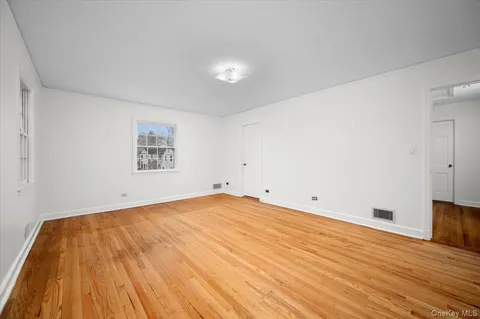 $1,449,000 | 2 Homer Avenue, Larchmont, NY 10538