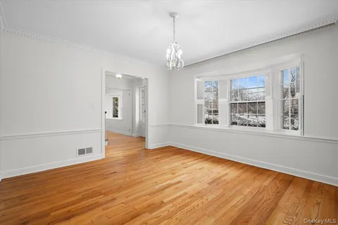 $1,449,000 | 2 Homer Avenue, Larchmont, NY 10538