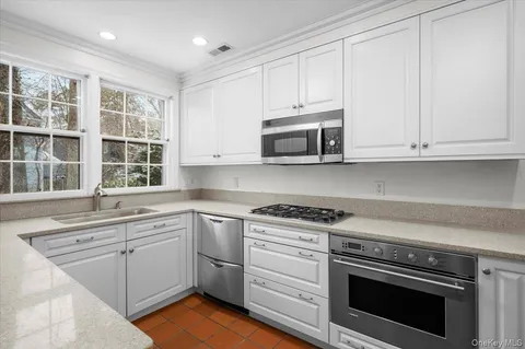 $1,449,000 | 2 Homer Avenue, Larchmont, NY 10538