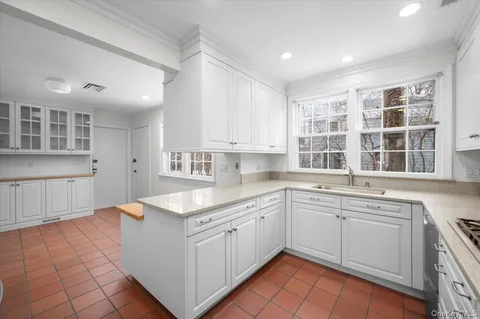 $1,449,000 | 2 Homer Avenue, Larchmont, NY 10538