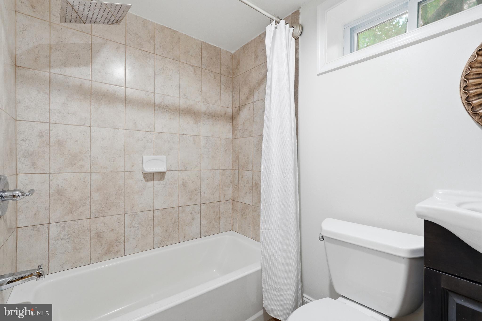 10813 Jewett Street Silver Spring, MD 20902 - Photo 21 of 36