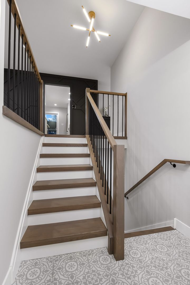 18830 Ruth Drive Mokena, IL 60448 - Photo 18 of 35 a view of entryway