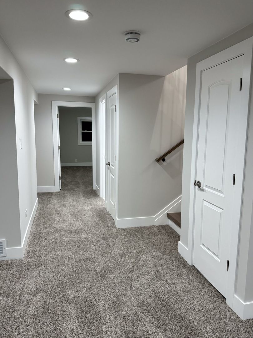 18830 Ruth Drive Mokena, IL 60448 - Photo 24 of 35 an empty room with closet and windows