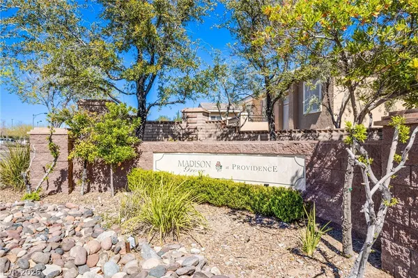 $2,695 | 10119 Amana Oaks Avenue, Las Vegas, NV 89166