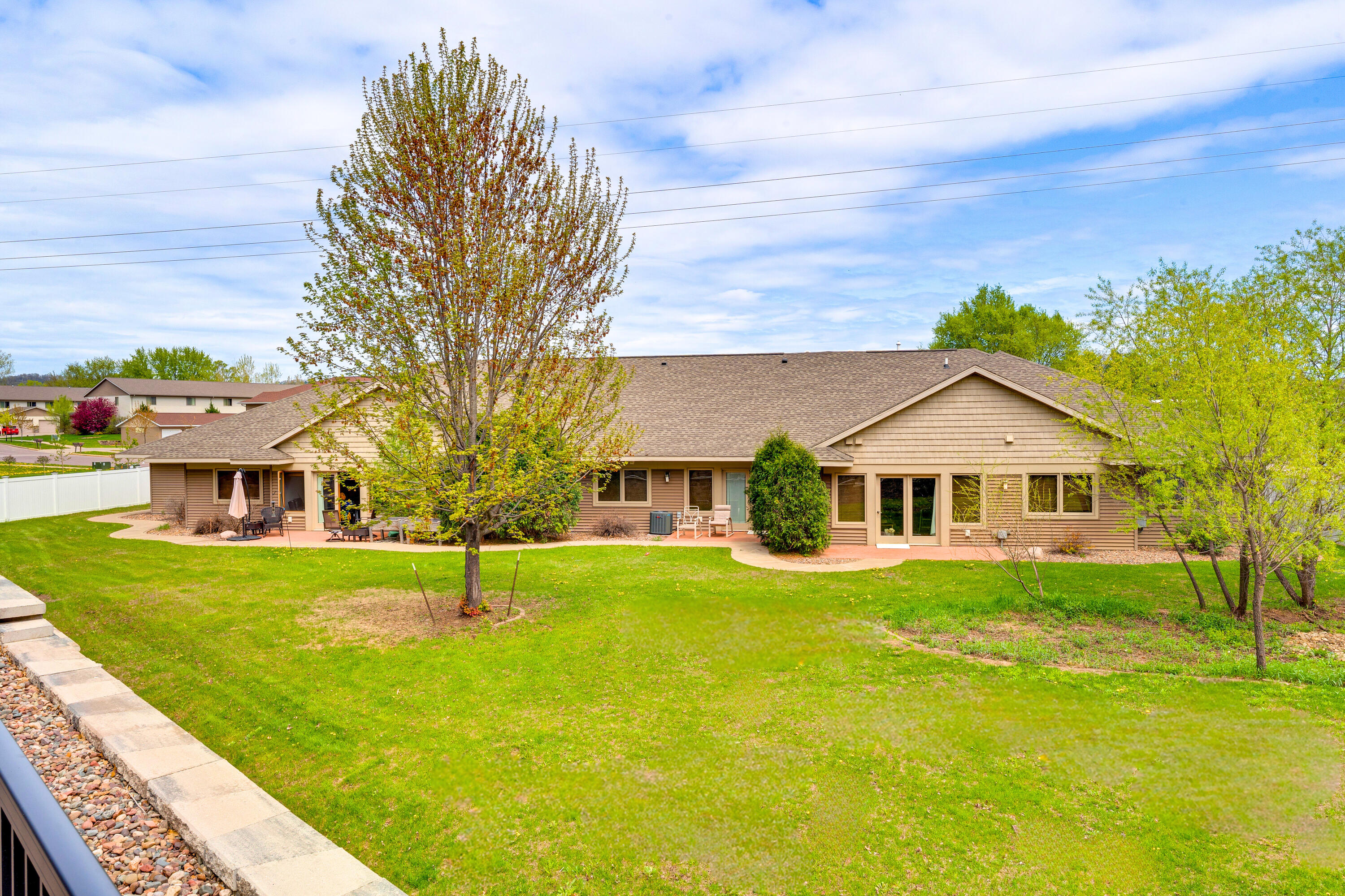 2149 Abbey Road, Unit 21472145 Onalaska, WI 54650 - Photo 13 of 16 15_2149 abbey_mls