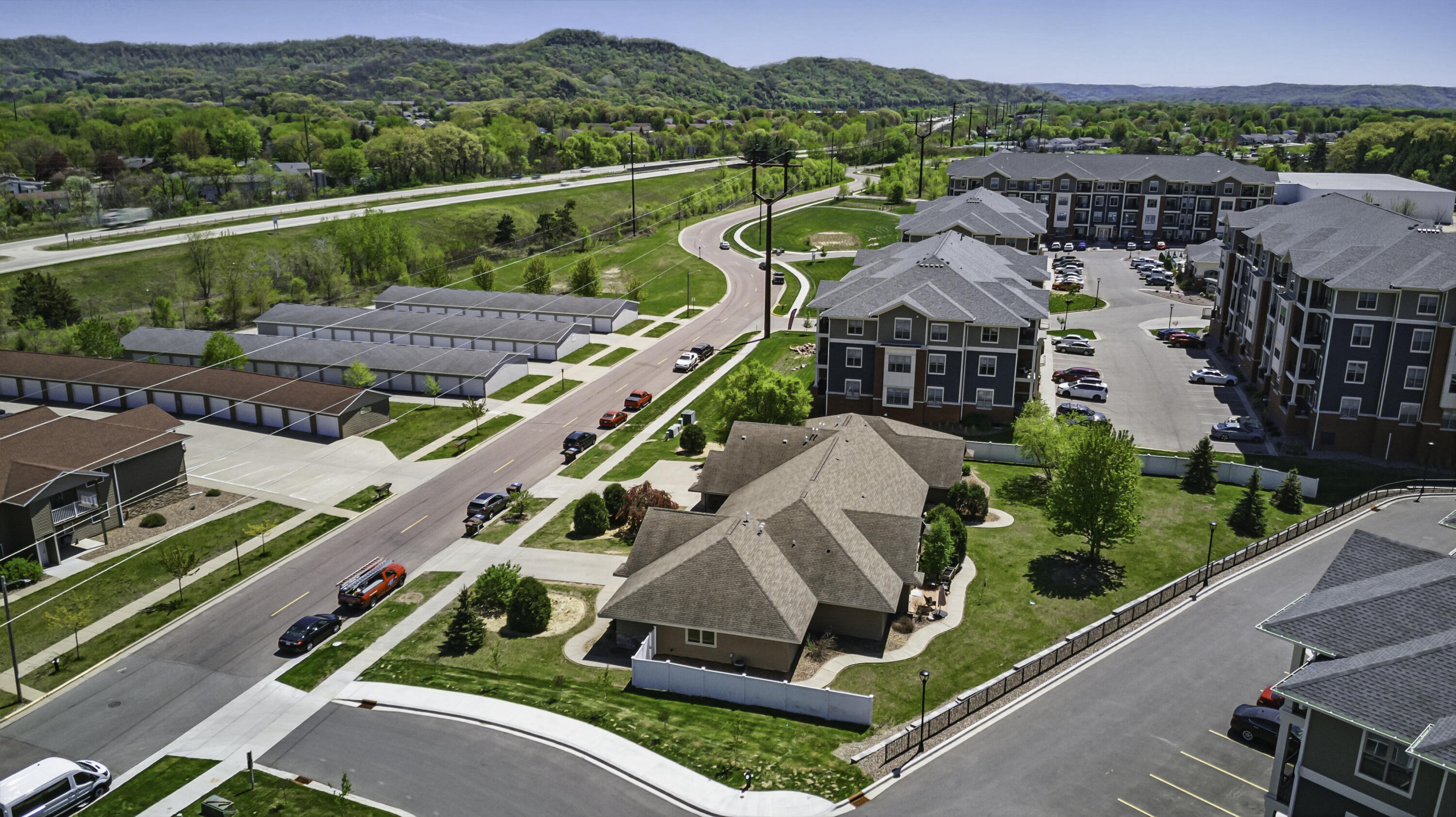 2149 Abbey Road, Unit 21472145 Onalaska, WI 54650 - Photo 4 of 16 03a_2149 abbey_mls