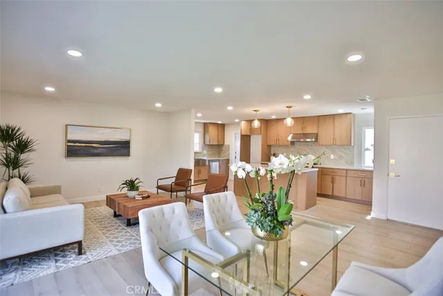$1,299,000 | 6401 Royal Oak Drive, Huntington Beach, CA 92647