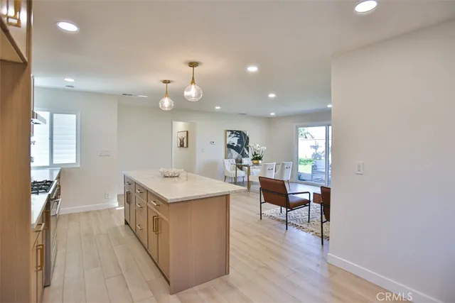 $1,299,000 | 6401 Royal Oak Drive, Huntington Beach, CA 92647