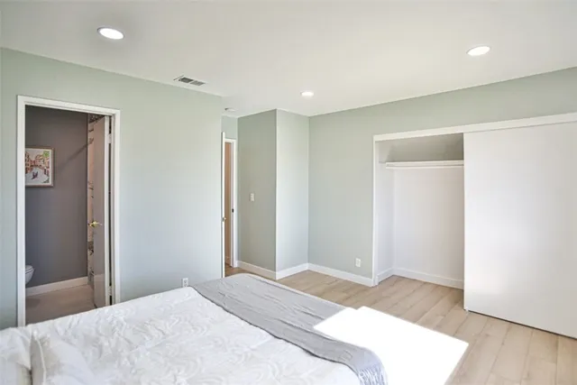 $1,299,000 | 6401 Royal Oak Drive, Huntington Beach, CA 92647