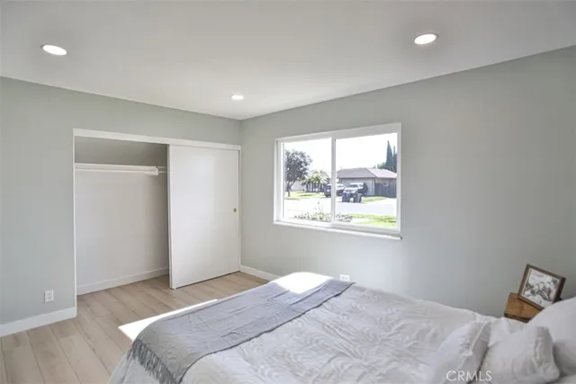 $1,299,000 | 6401 Royal Oak Drive, Huntington Beach, CA 92647