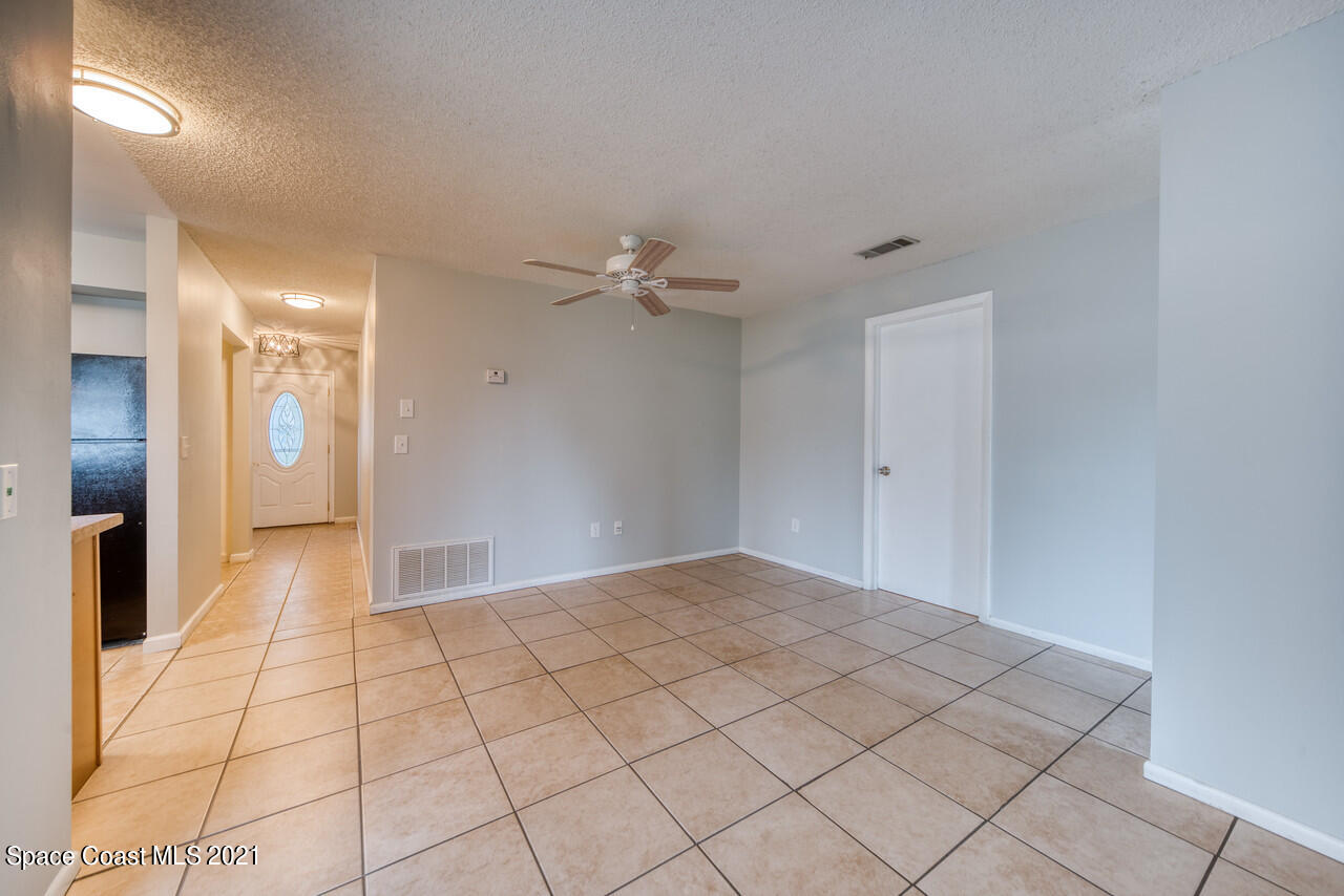 553 Edward Road West Melbourne, FL 32904 - Photo 18 of 26 a view of a hallway
