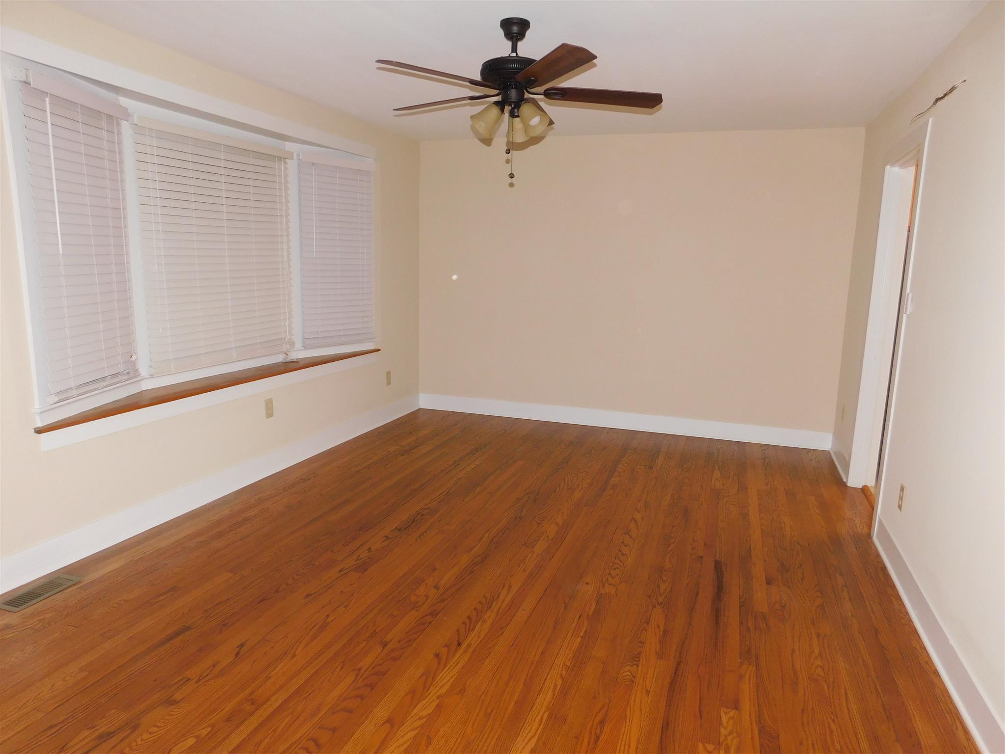 206 Ragan Street Tullahoma, TN 37388 - Photo 13 of 24 Living Room, new remote control ceiling fan.