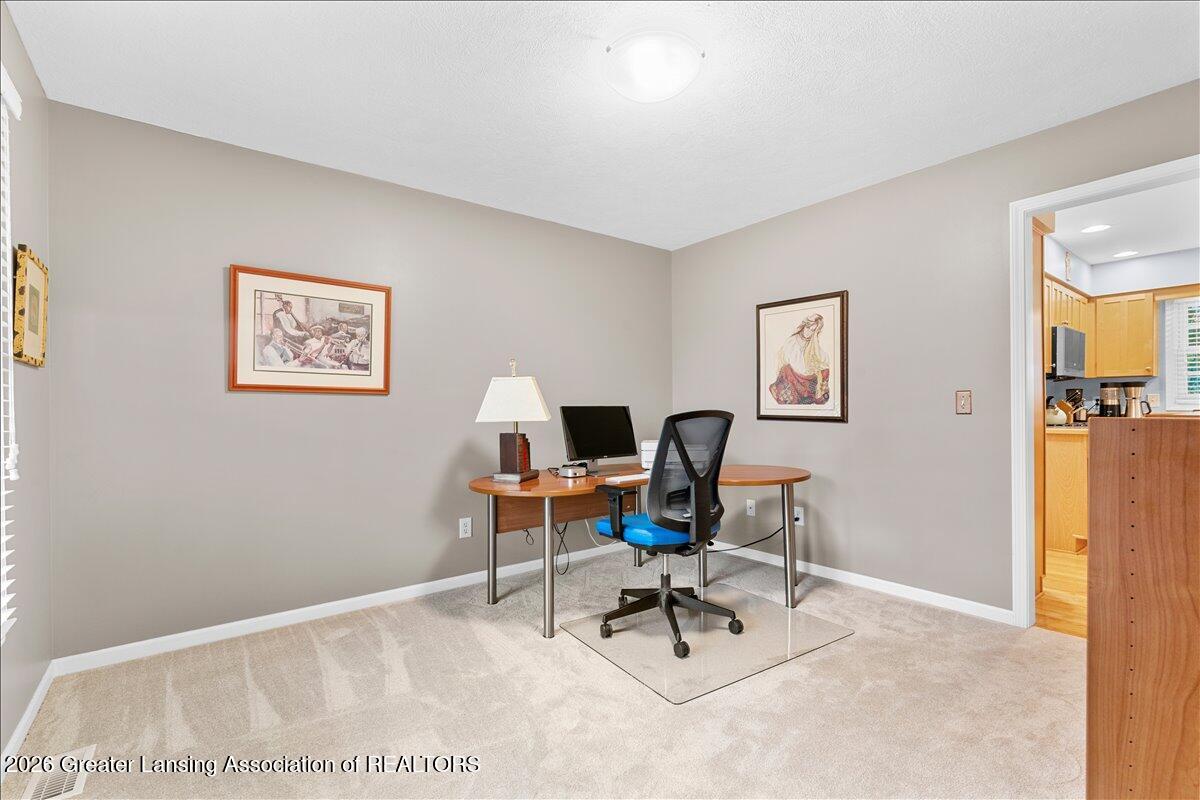 3294 Hidden Ridge Drive Dewitt, MI 48820 - Photo 21 of 51 20-Media Jett - 44