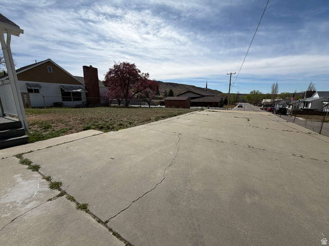210 Ridgeway Street Helper, UT 84526 - Photo 3 of 38