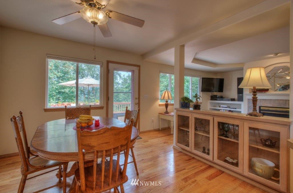 2018 Northeast 28th Place Renton, WA 98056 - Photo 6 of 19