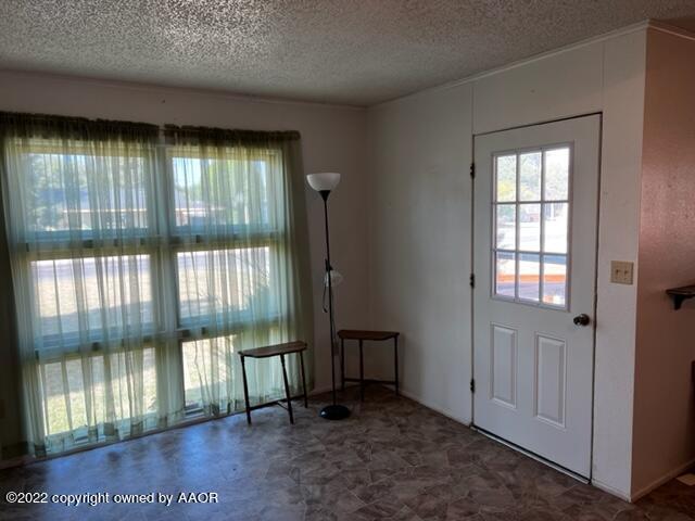 1613 South Colgate Street Perryton, TX 79070 - Photo 6 of 18 5