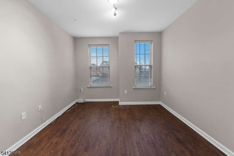 1038 Station Road Somerville, NJ 08876 - Photo 4 of 21