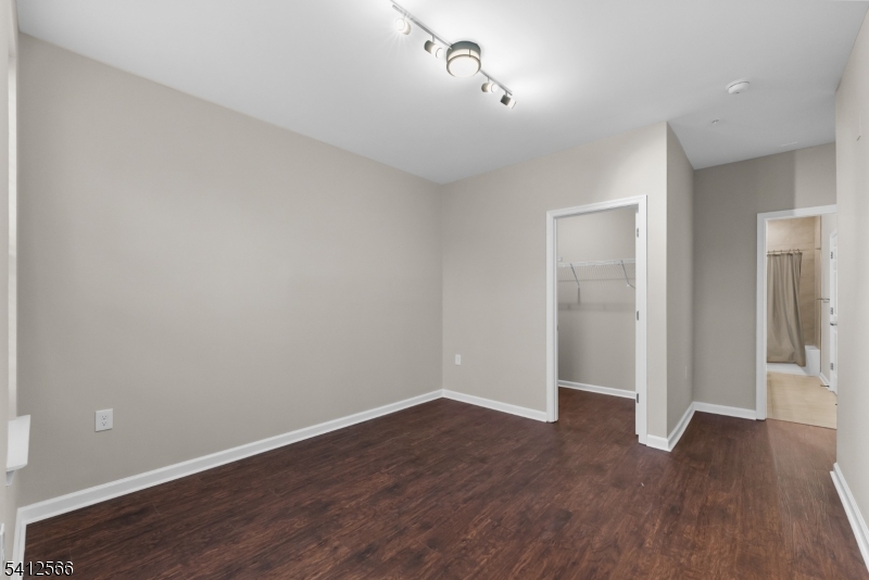 1038 Station Road Somerville, NJ 08876 - Photo 5 of 21