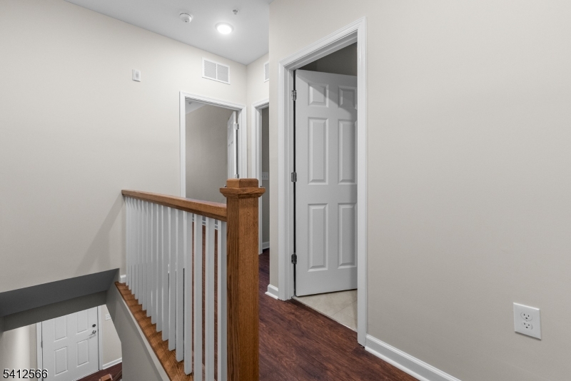 1038 Station Road Somerville, NJ 08876 - Photo 7 of 21