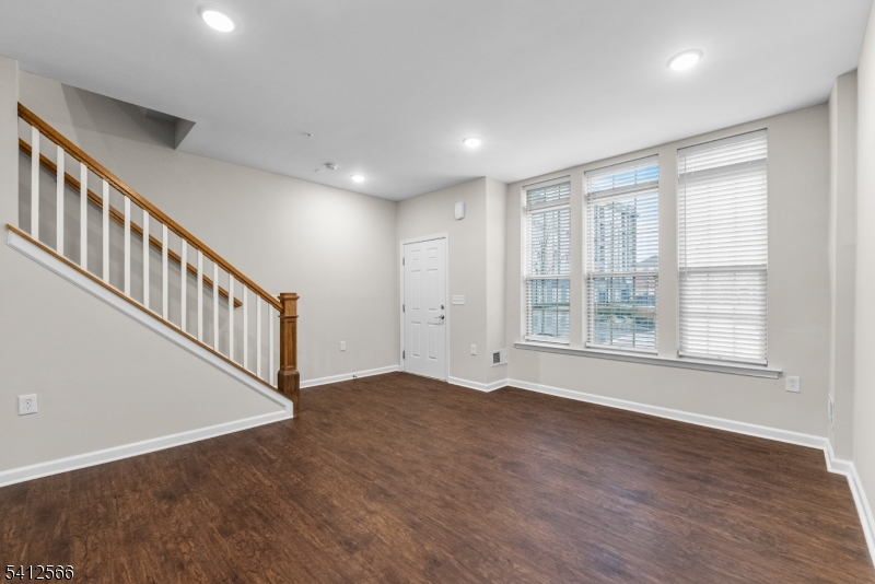 1038 Station Road Somerville, NJ 08876 - Photo 10 of 21