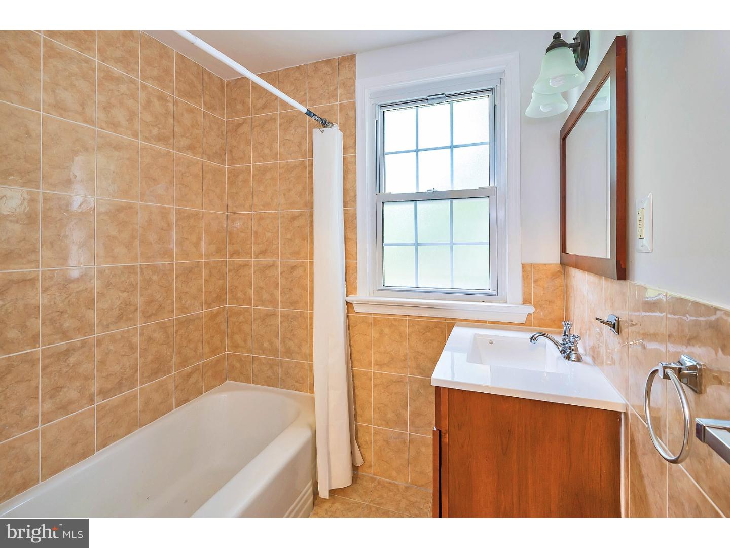 18 Leopard Road Paoli, PA 19301 - Photo 14 of 25 Bathroom