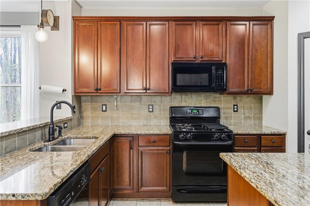 3615 High Battery Bluff Acworth, GA 30101 - Photo 5 of 34