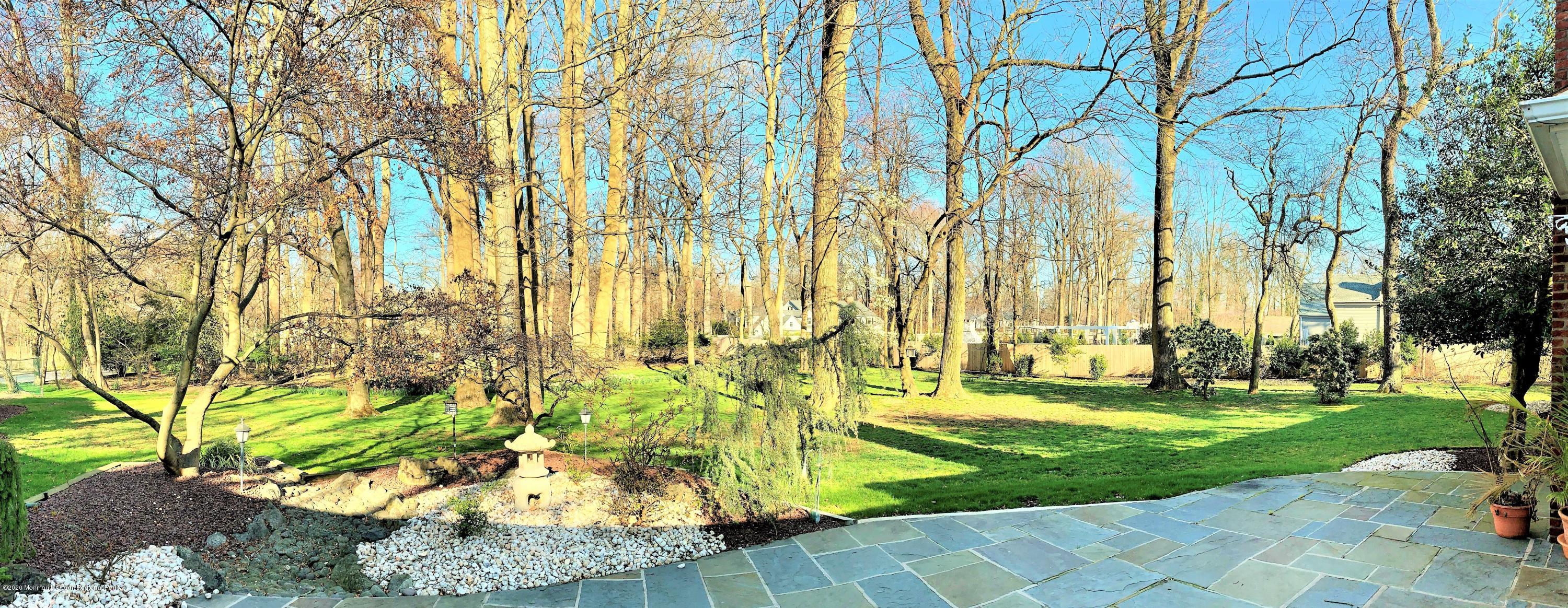 1 Woods End Road Rumson, NJ 07760 - Photo 37 of 48 36-Backyard patio view