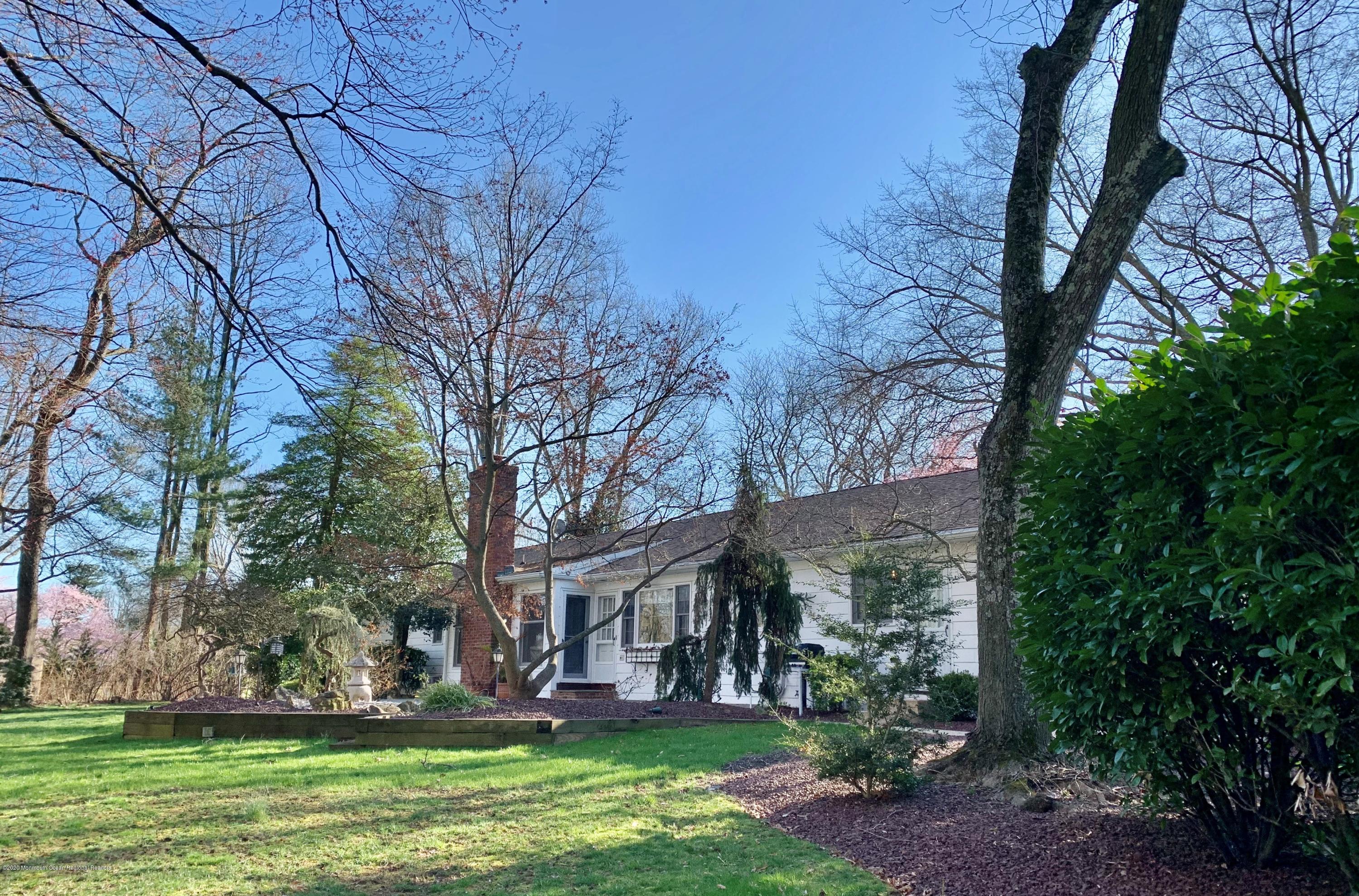 1 Woods End Road Rumson, NJ 07760 - Photo 41 of 48 40-Back right side view