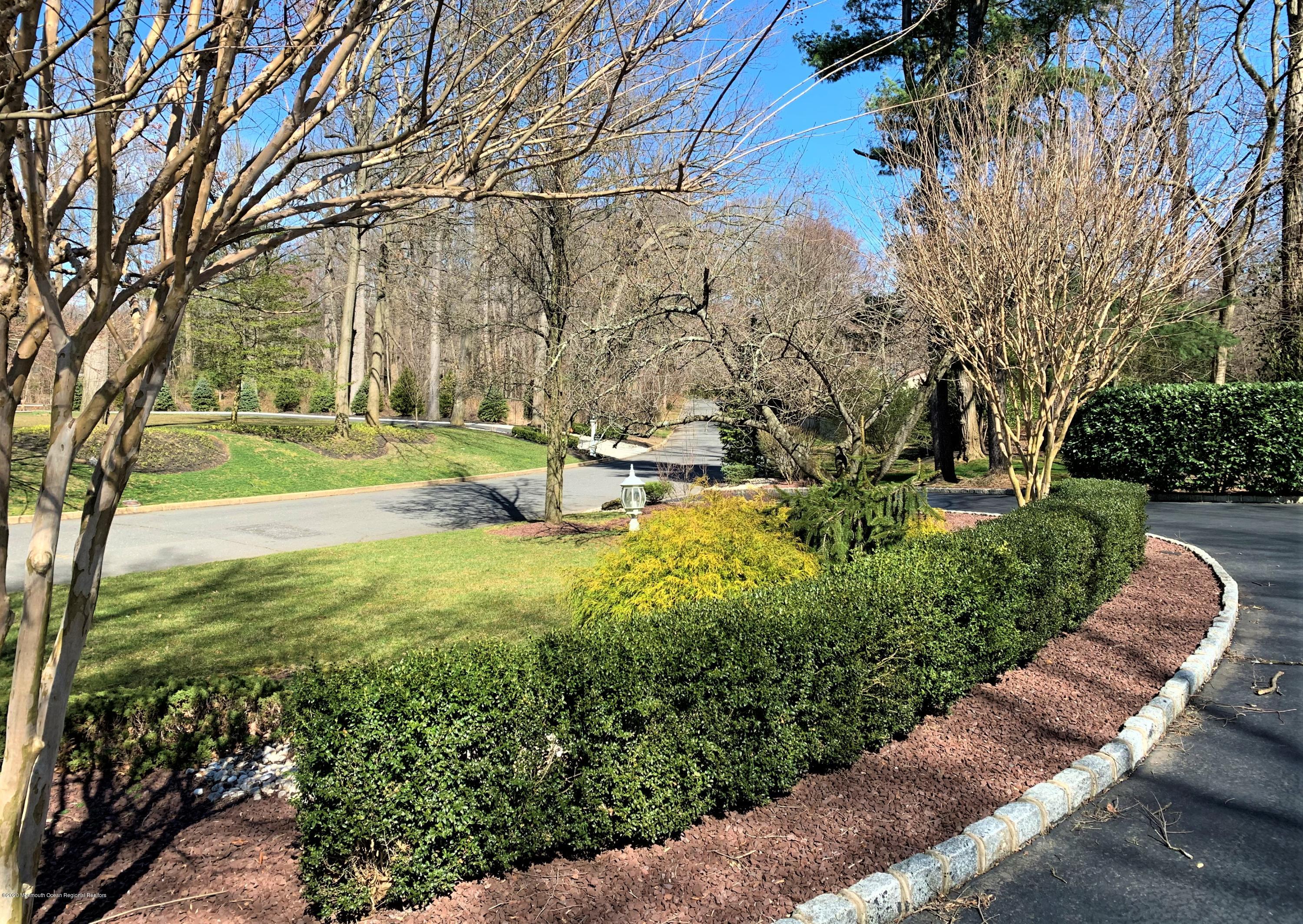 1 Woods End Road Rumson, NJ 07760 - Photo 47 of 48 46-Circular driveway