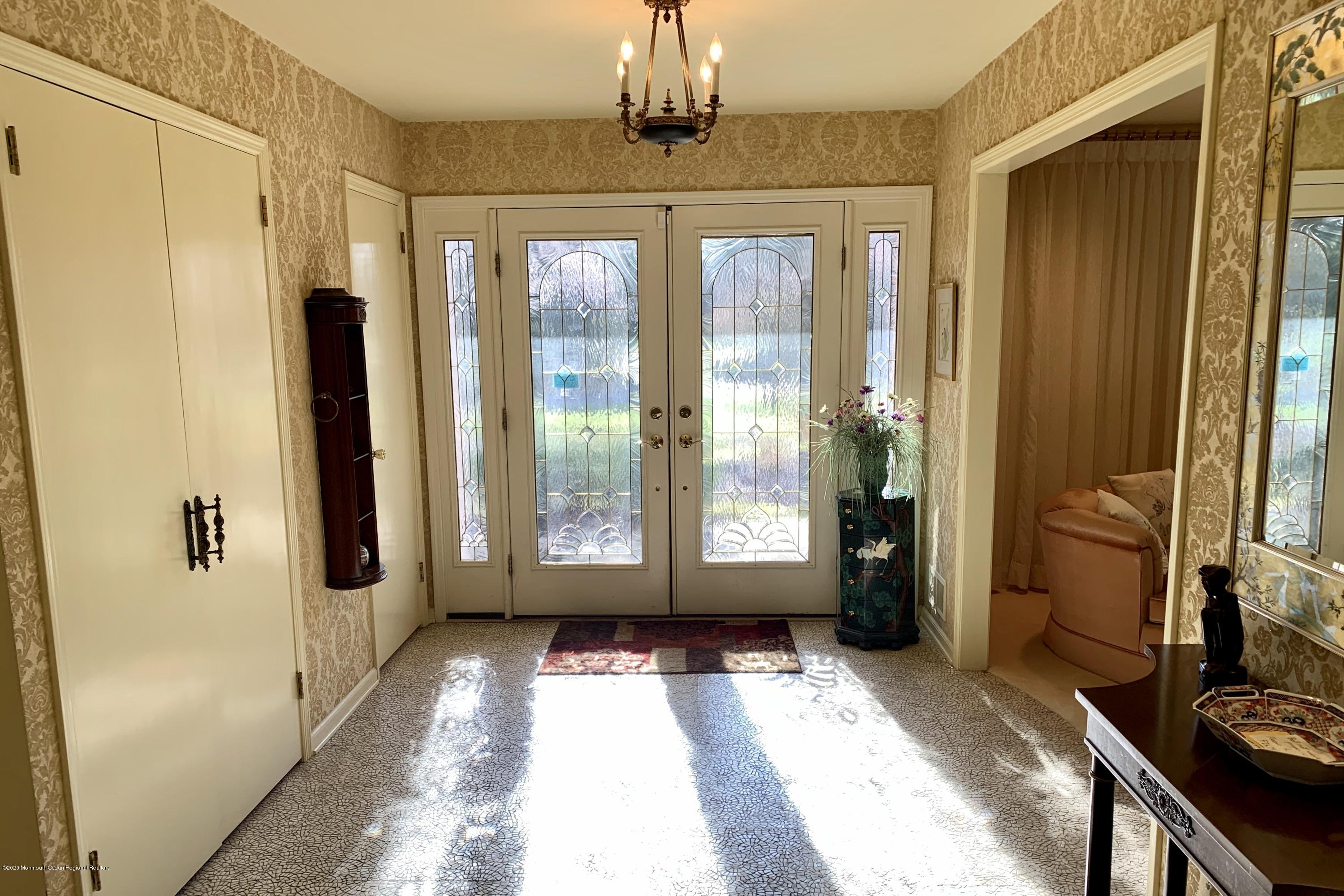 1 Woods End Road Rumson, NJ 07760 - Photo 5 of 48 05-Foyer