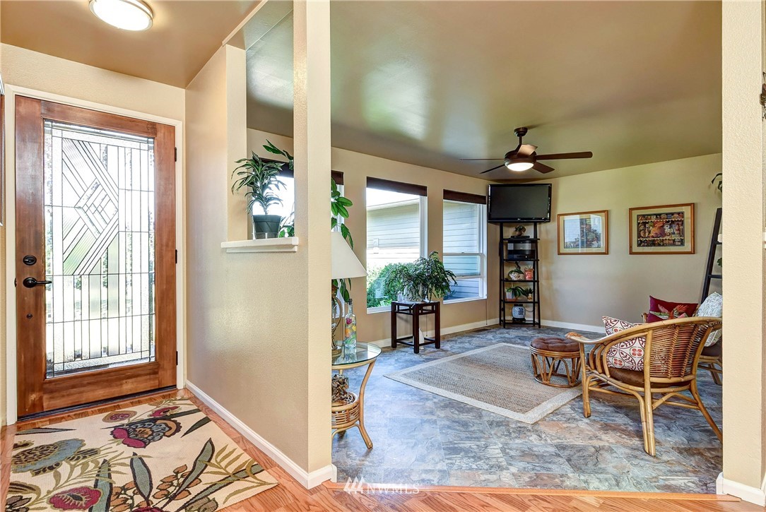 14221 Seattle Hill Road Snohomish, WA 98296 - Photo 7 of 38 a living room with furniture and a window