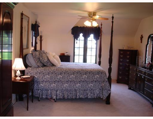 4507 Norwin Road Whitehall, PA 15236 - Photo 7 of 8 Master Bedroom.