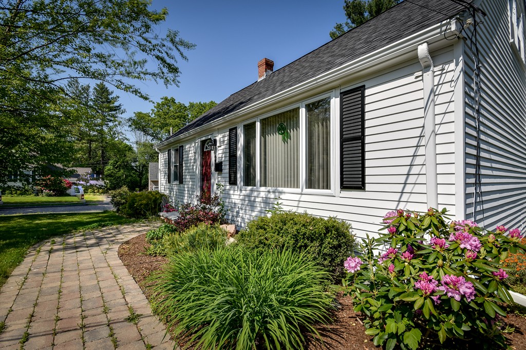 13 Terrace Road Natick, MA 01760 - Photo 2 of 15 Gallery Image 2