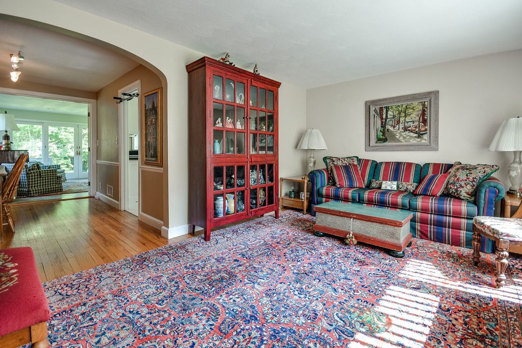 13 Terrace Road Natick, MA 01760 - Photo 3 of 15 Gallery Image 3