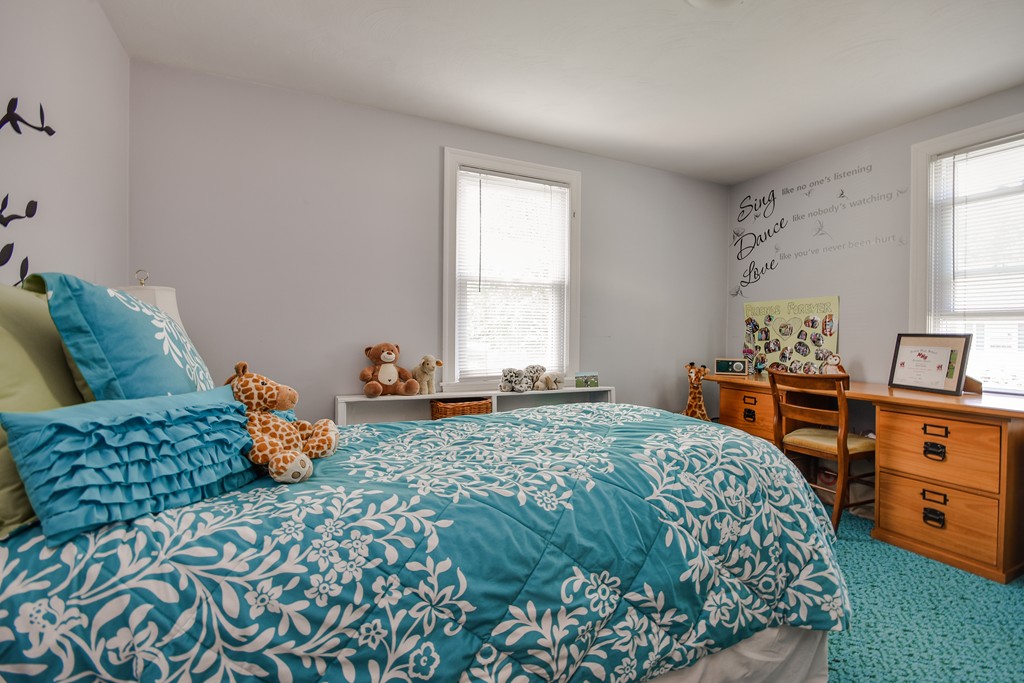 13 Terrace Road Natick, MA 01760 - Photo 8 of 15 Gallery Image 8