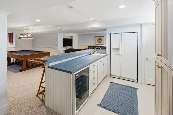 $1,999,900 | 7 Eagle Drive, Dartmouth, MA 02748