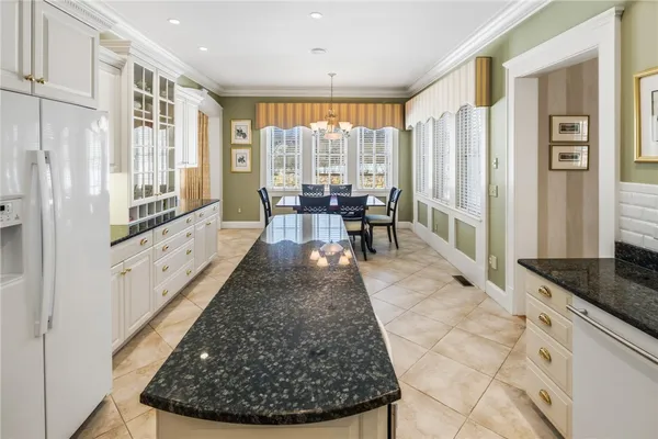 $1,999,900 | 7 Eagle Drive, Dartmouth, MA 02748